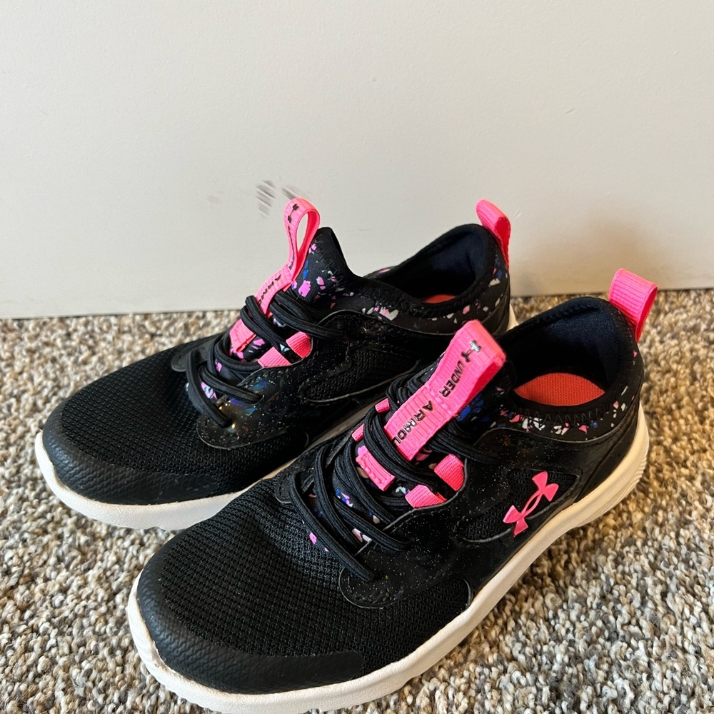 Girls Under Armor shoes 12